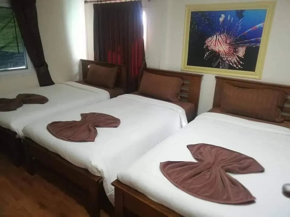 Safe House Phi Phi Island New Improvements Hotel 0*, Phi Phi Don Thailand