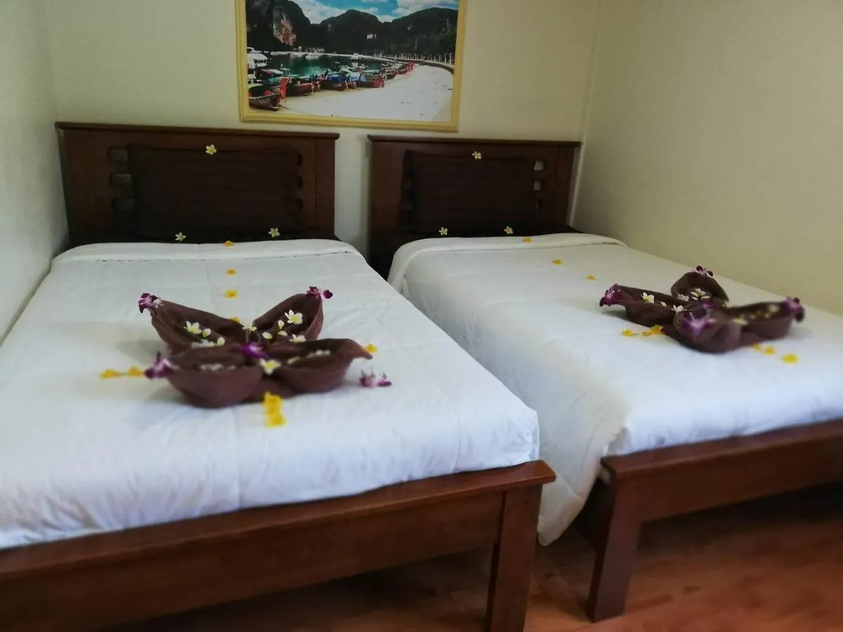 Safe House Phi Phi Island New Improvements Hotel 0*, Phi Phi Don