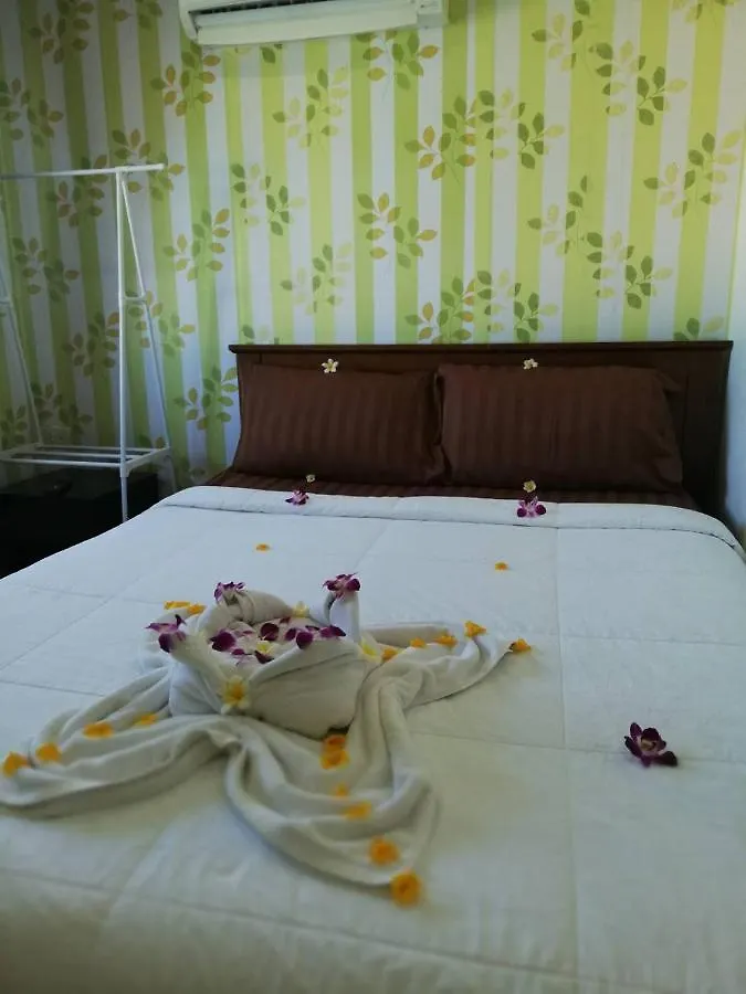 Guest house Safe House Phi Phi Island New Improvements Hotel