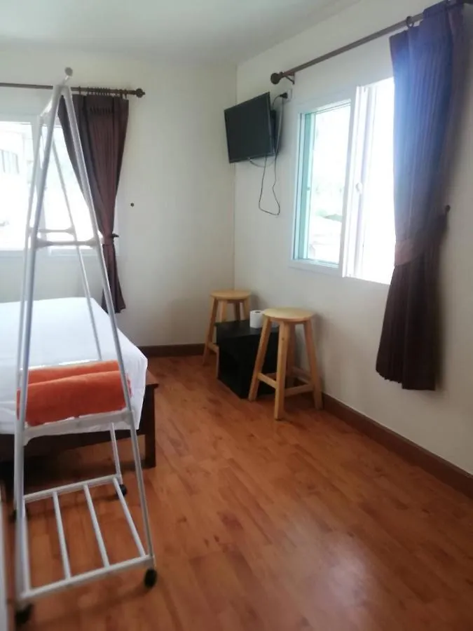 Safe House Phi Phi Island New Improvements Hotel 0*, Phi Phi Don Thailand